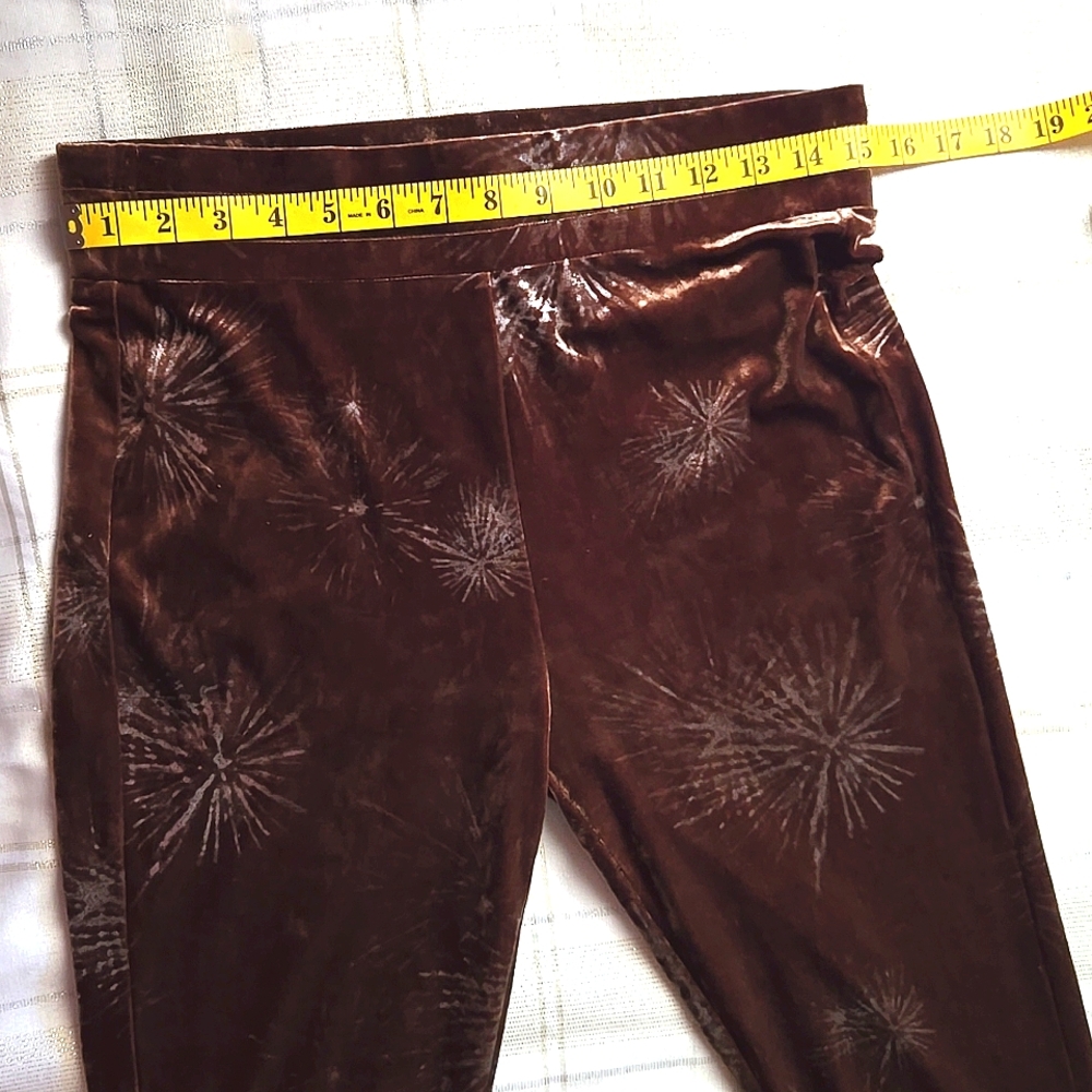 Petra Collins SSENSE Exclusive Brown Velvet Devore Flared Pants - Picture 7 of 15
